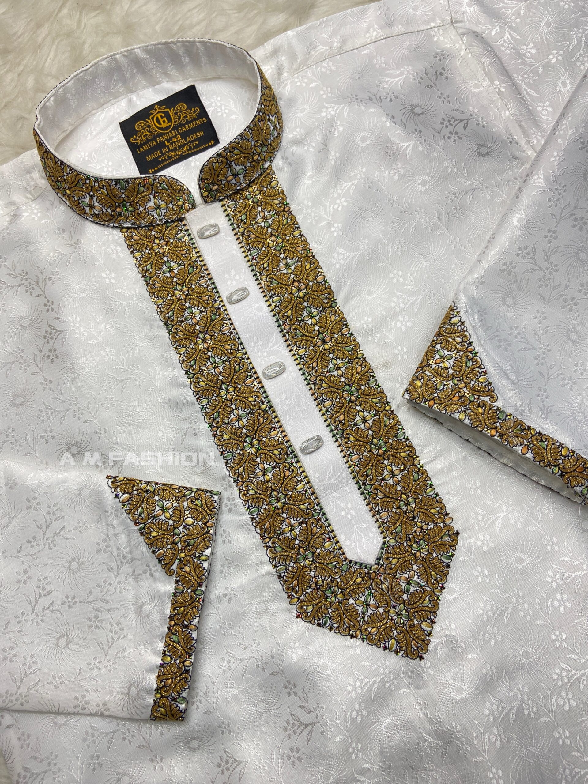 সাদা কালার কাতান পাঞ্জাবি - কোড: LM-702